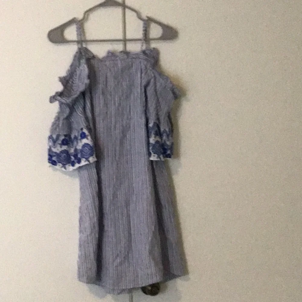 4 for $15 Parker Keegan blue stripe dress